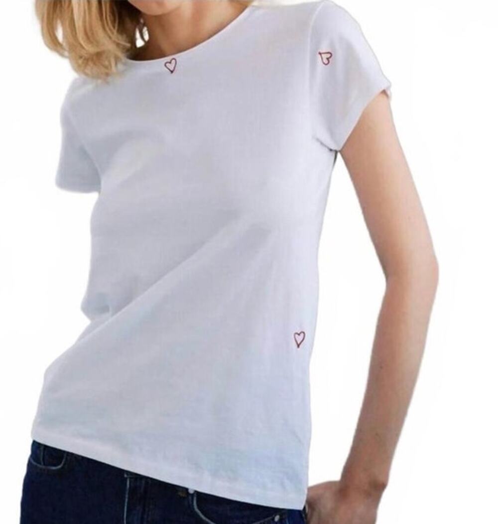 Catherine Gee White Heart Embroidered Tee Shirt Size M 100% Cotton
